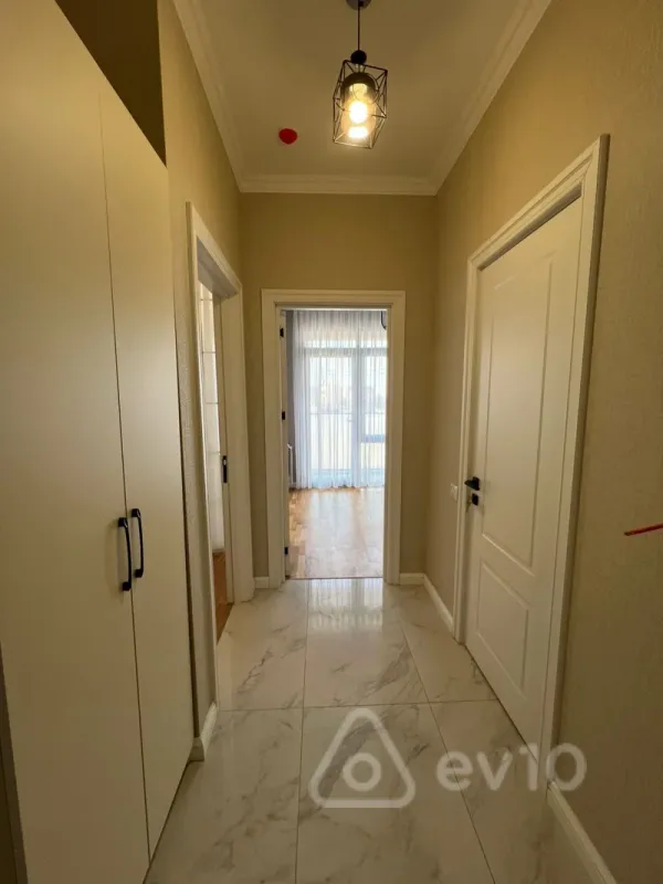 Kirayə verilir 2 otaqlı yeni tikili 75 m²