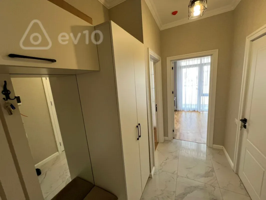 Kirayə verilir 2 otaqlı yeni tikili 75 m²