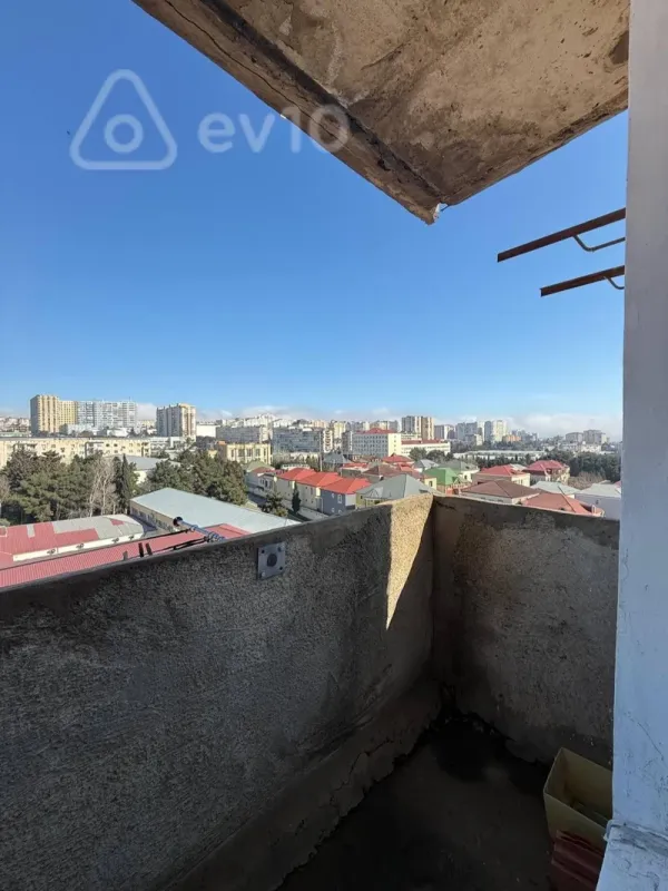 Satılır 2 otaqlı köhnə tikili 56 m²