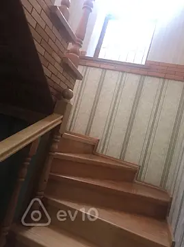 Satılır 5 otaqlı həyət evi 172 m²