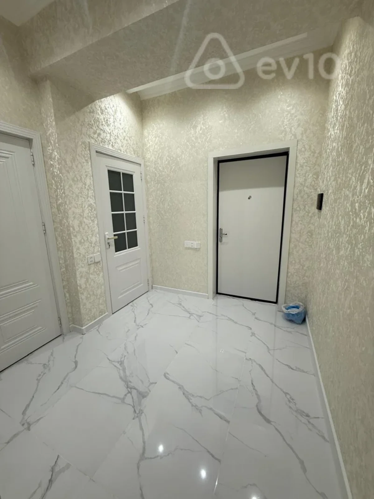 Satılır 2 otaqlı yeni tikili 50 m²