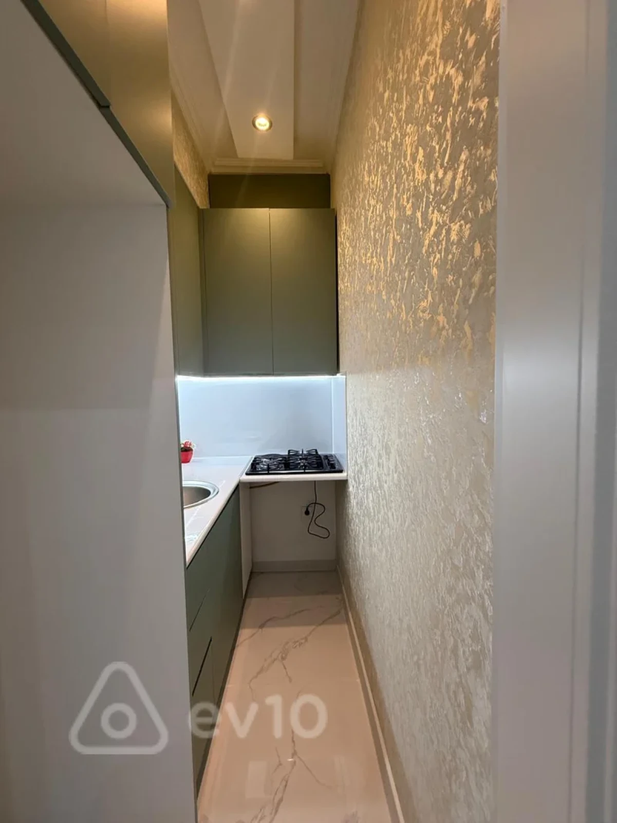 Satılır 2 otaqlı yeni tikili 50 m²