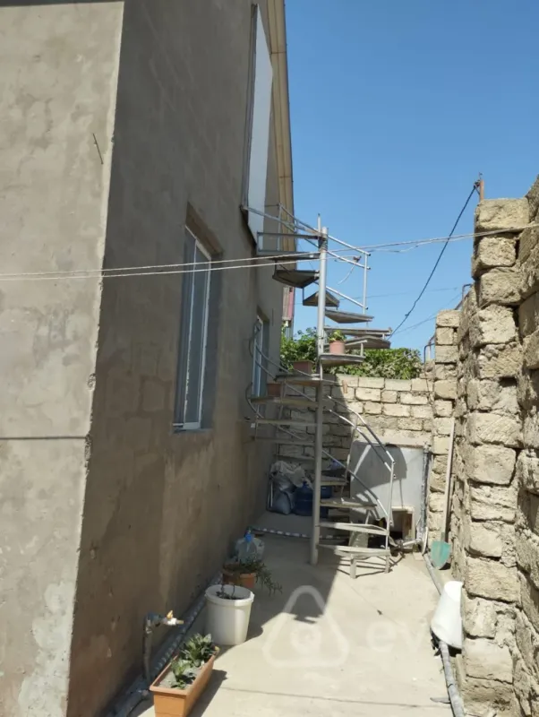 Satılır 3 otaqlı həyət evi 72 m²