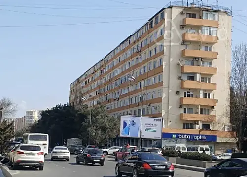 Satılır 2 otaqlı köhnə tikili 65 m² — Bakı, Binəqədi 2 otaq 65.00 m²