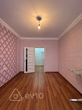 Kirayə verilir 4 otaqlı yeni tikili 150 m²