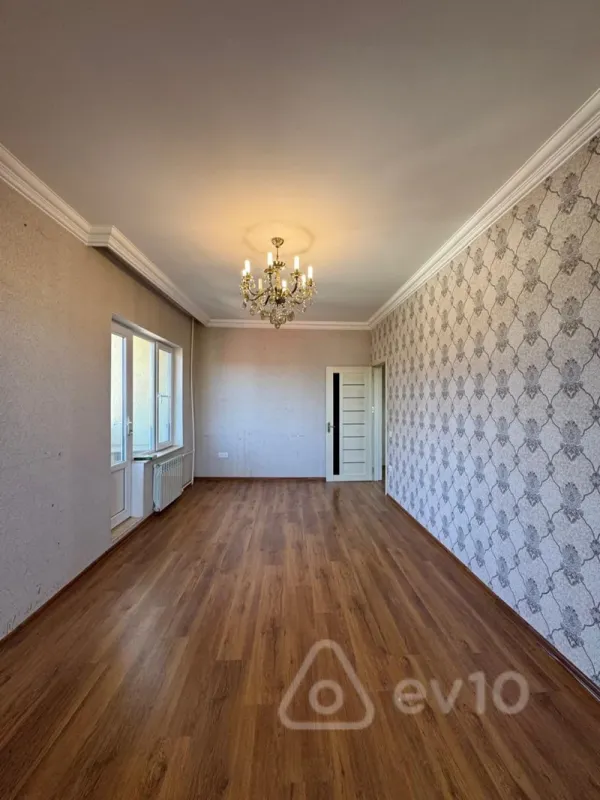 Kirayə verilir 4 otaqlı yeni tikili 150 m²