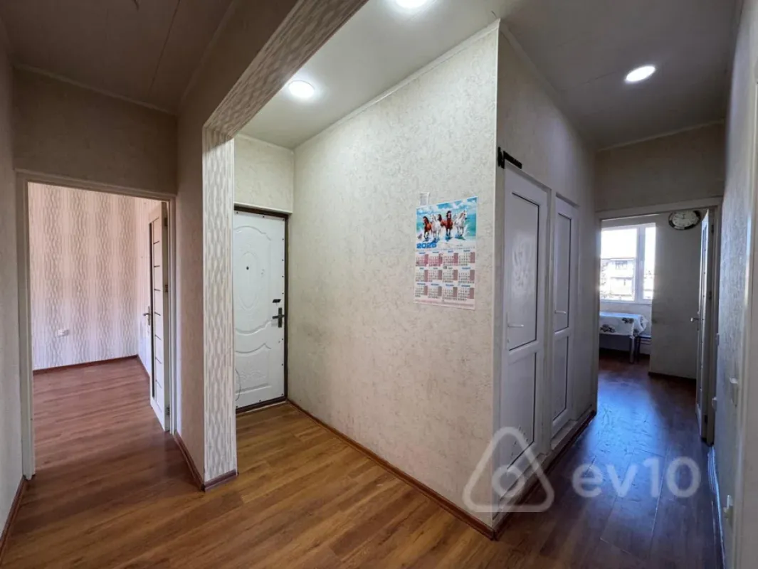 Kirayə verilir 4 otaqlı yeni tikili 150 m²