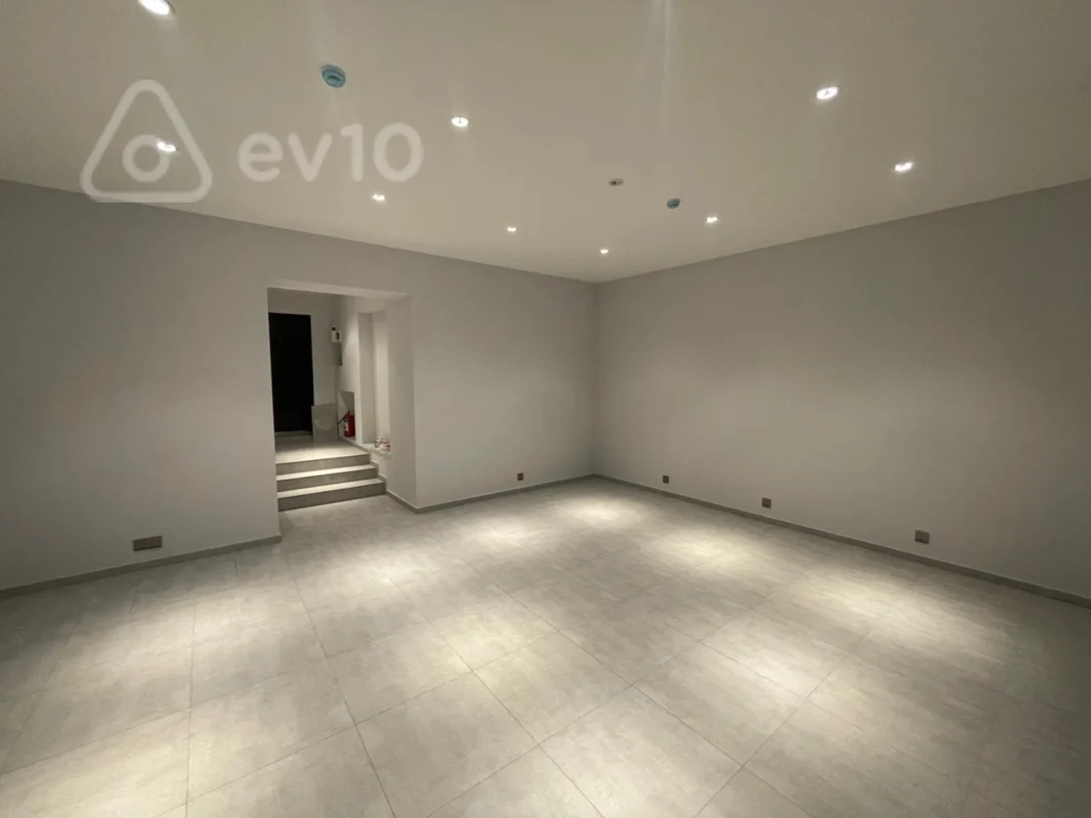 Kirayə verilir mənzil 42 m²