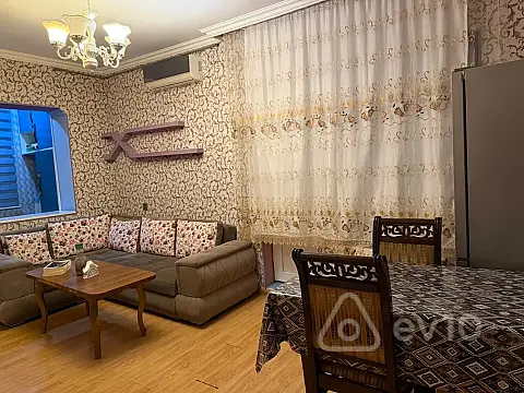 Kirayə verilir 2 otaqlı köhnə tikili 65 m²