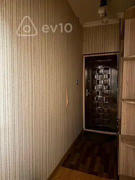 Kirayə verilir 2 otaqlı köhnə tikili 65 m²