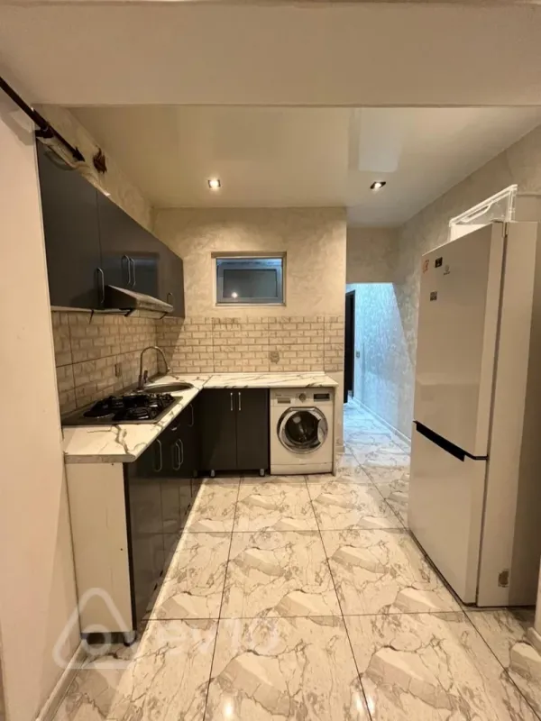 Kirayə verilir 3 otaqlı yeni tikili 90 m²
