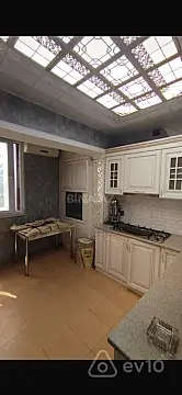 Kirayə verilir 1 otaqlı köhnə tikili 50 m²