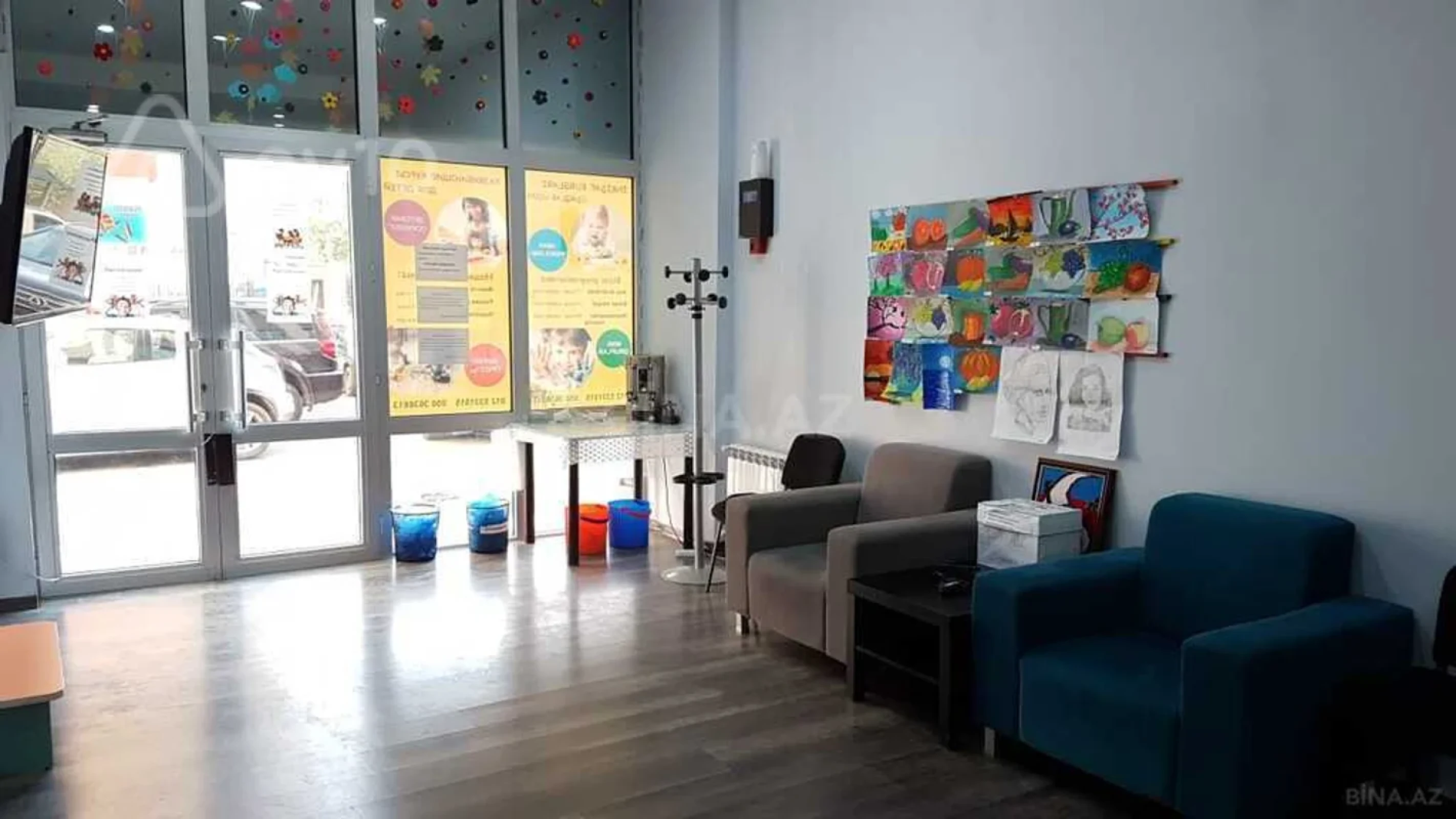 Kirayə verilir mənzil 300 m²