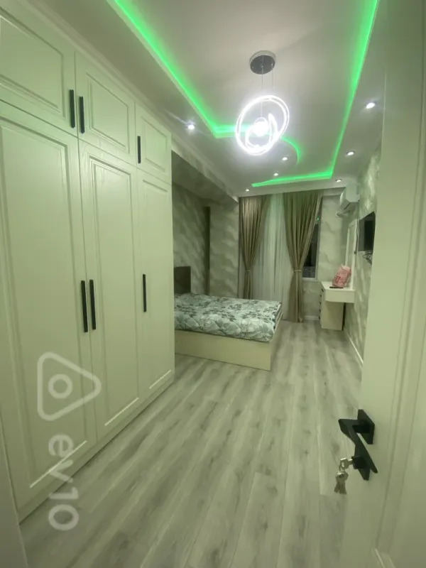 Kirayə verilir 2 otaqlı yeni tikili 60 m²