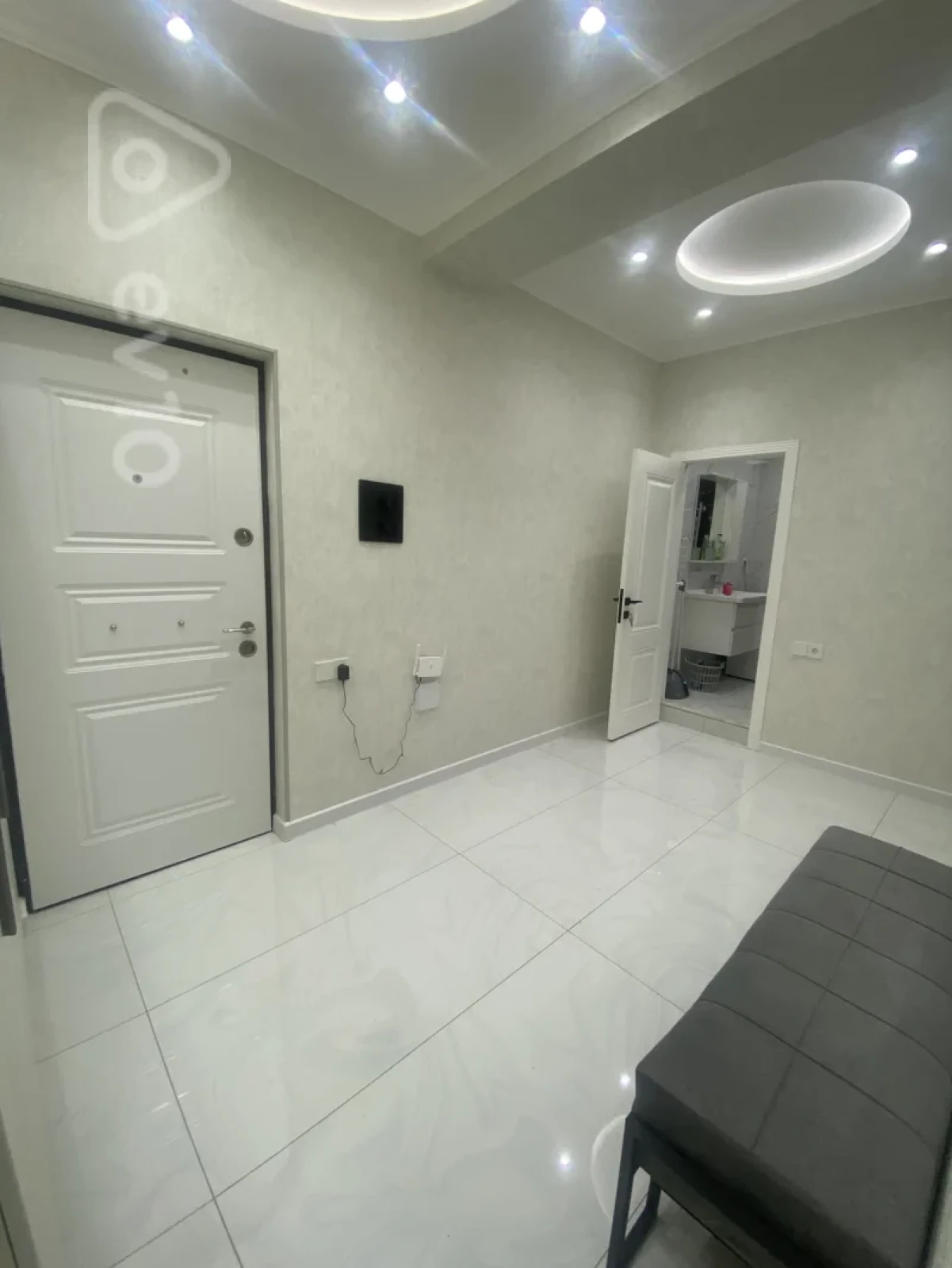 Kirayə verilir 2 otaqlı yeni tikili 60 m²