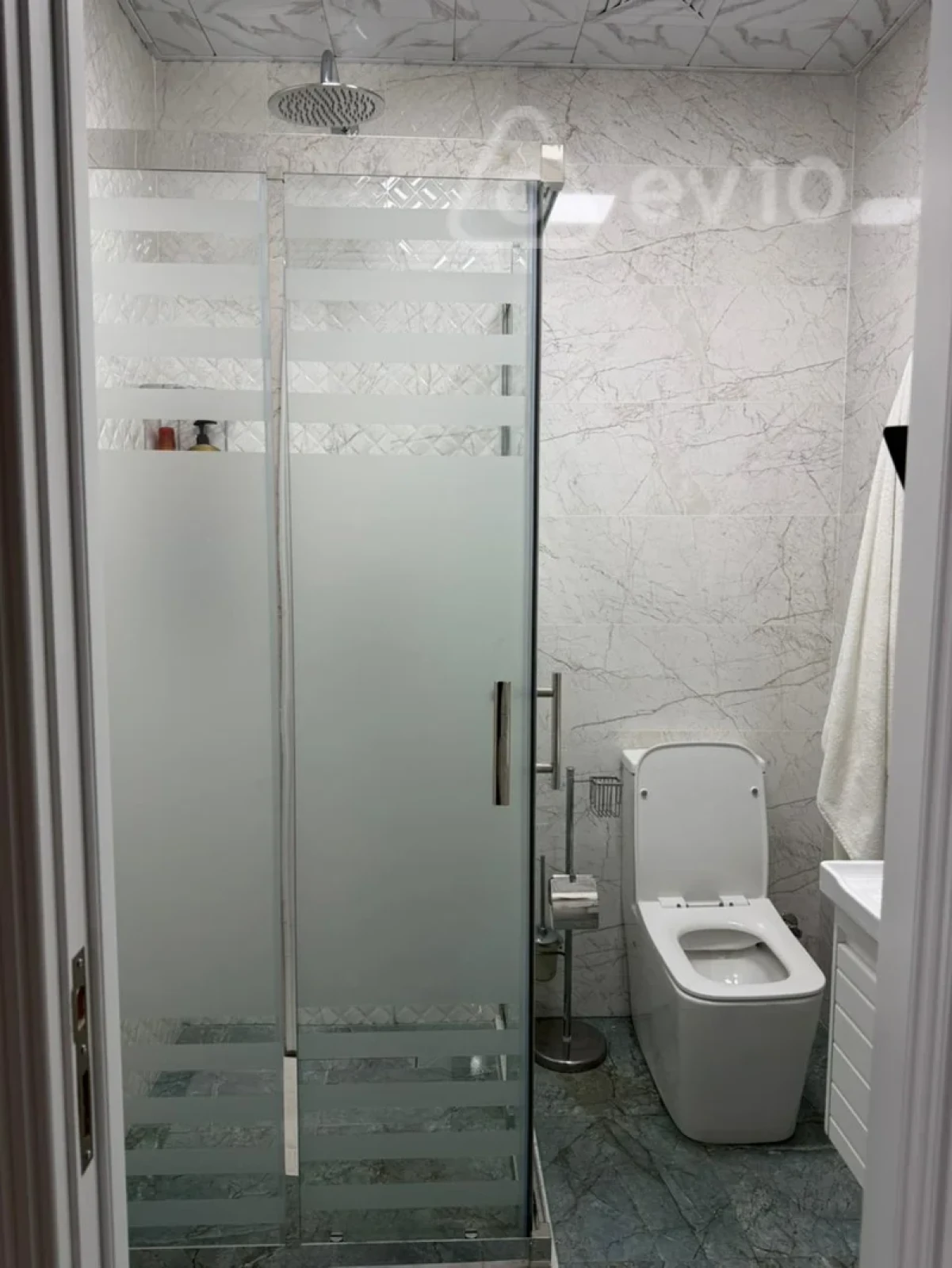 Kirayə verilir 2 otaqlı yeni tikili 75 m²