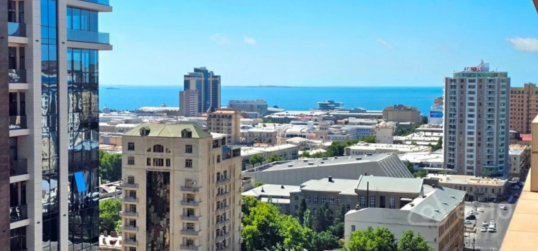 Kirayə verilir 4 otaqlı yeni tikili 229 m²