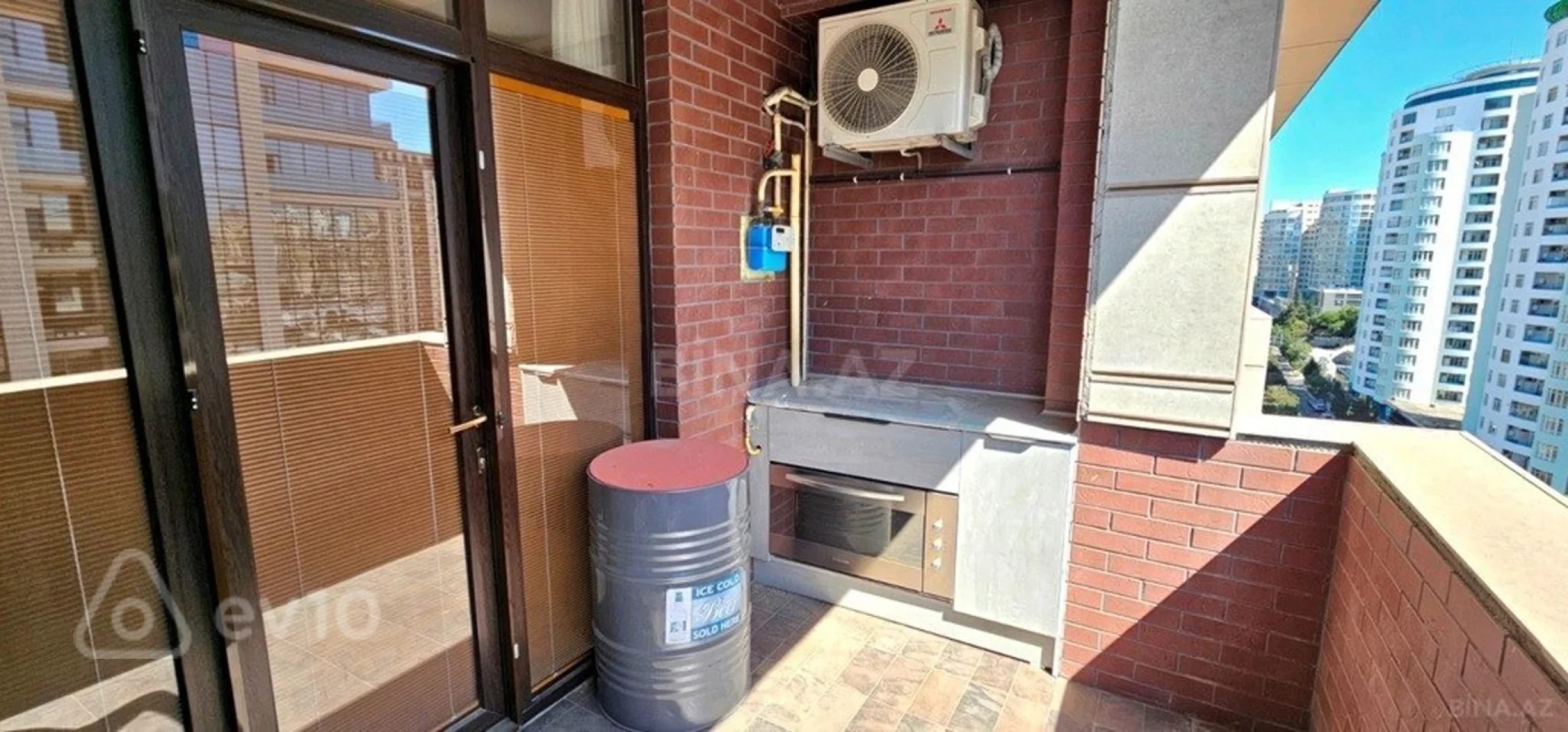 Kirayə verilir 4 otaqlı yeni tikili 229 m²