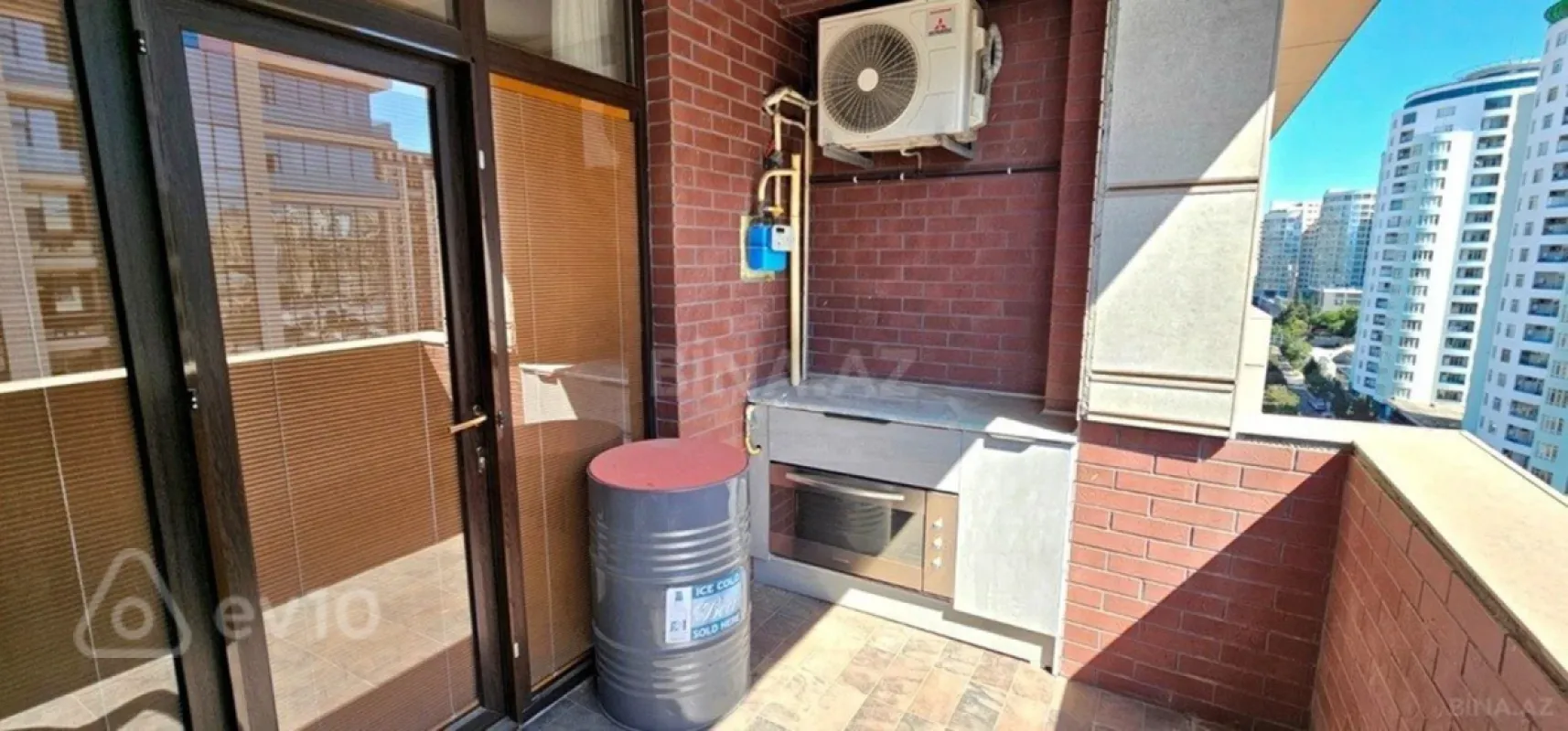 Kirayə verilir 4 otaqlı yeni tikili 229 m²