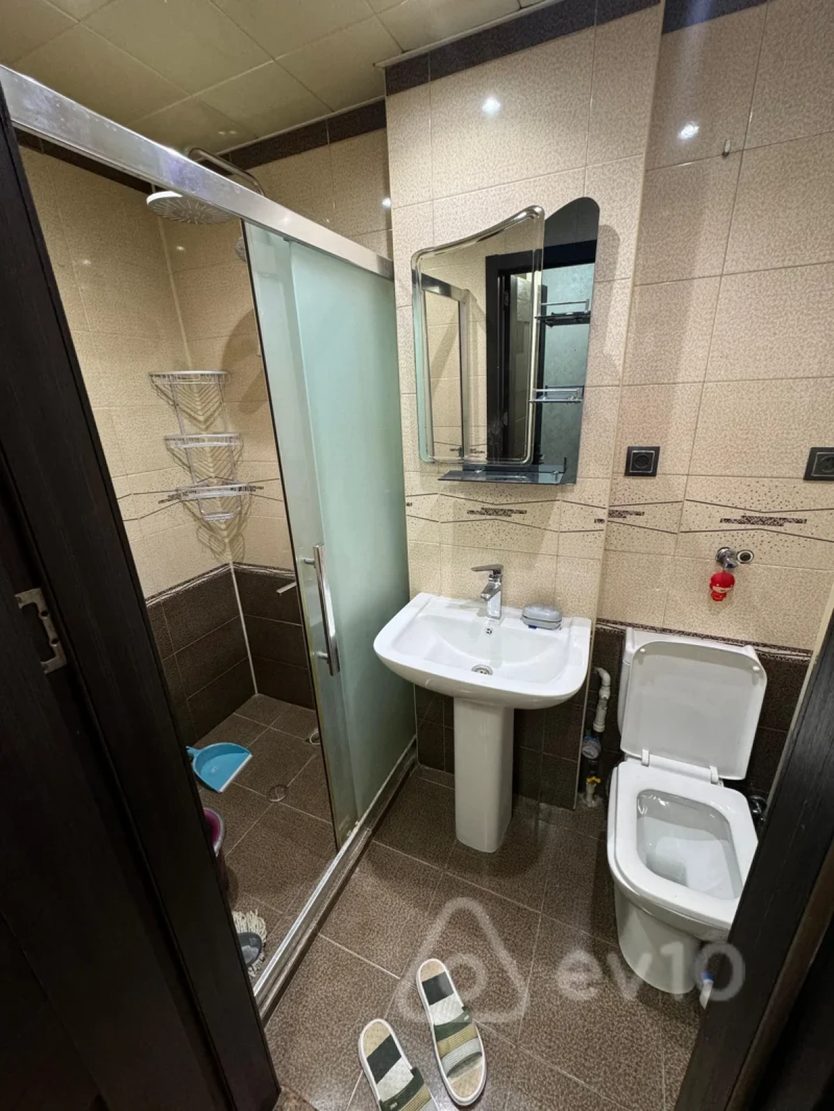 Kirayə verilir 2 otaqlı yeni tikili 68 m²