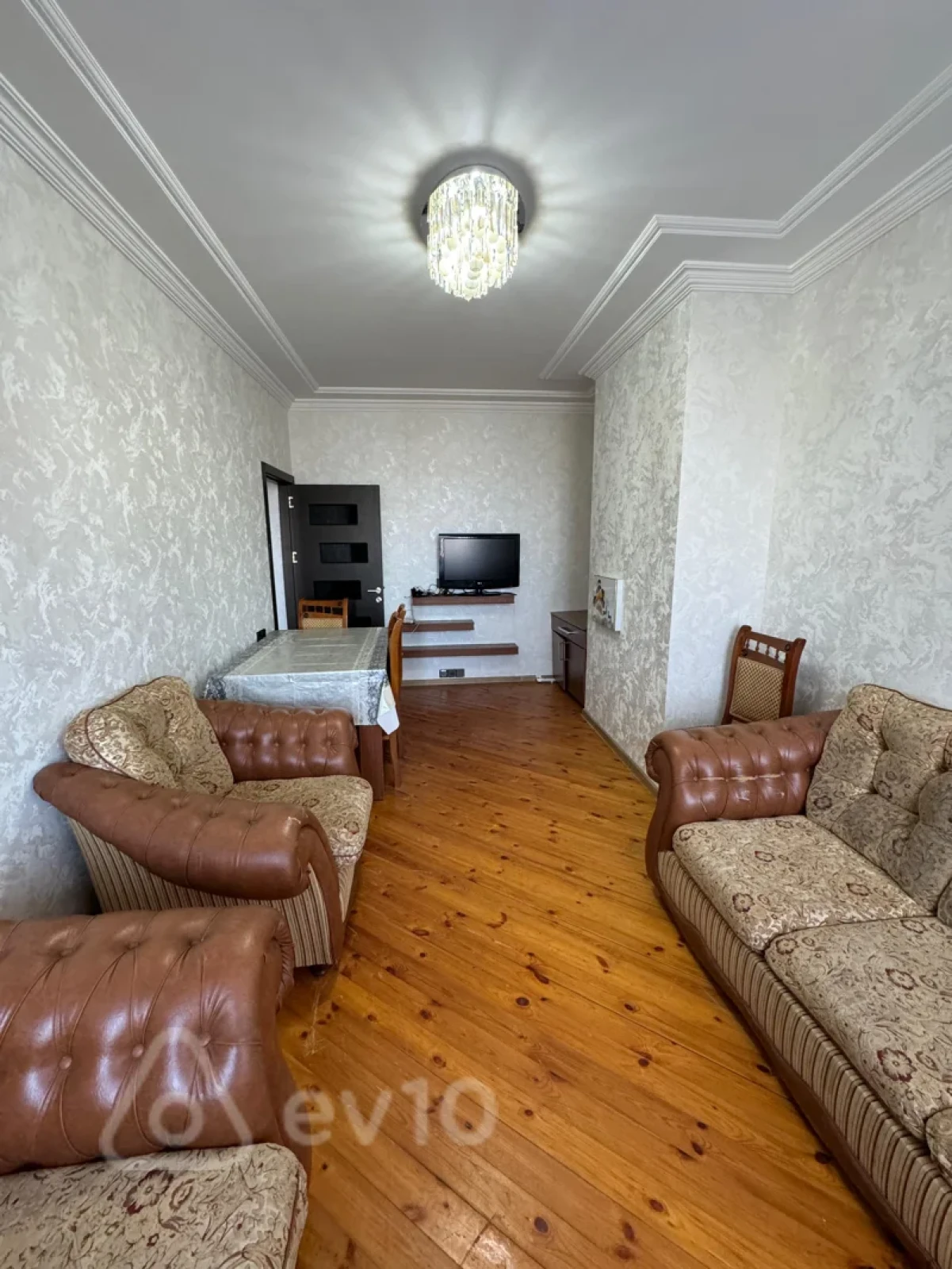 Kirayə verilir 2 otaqlı yeni tikili 68 m²