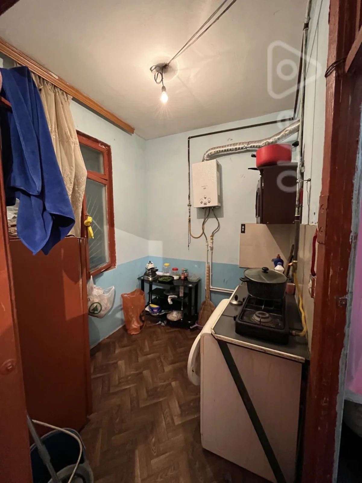 Satılır 2 otaqlı köhnə tikili 40 m²