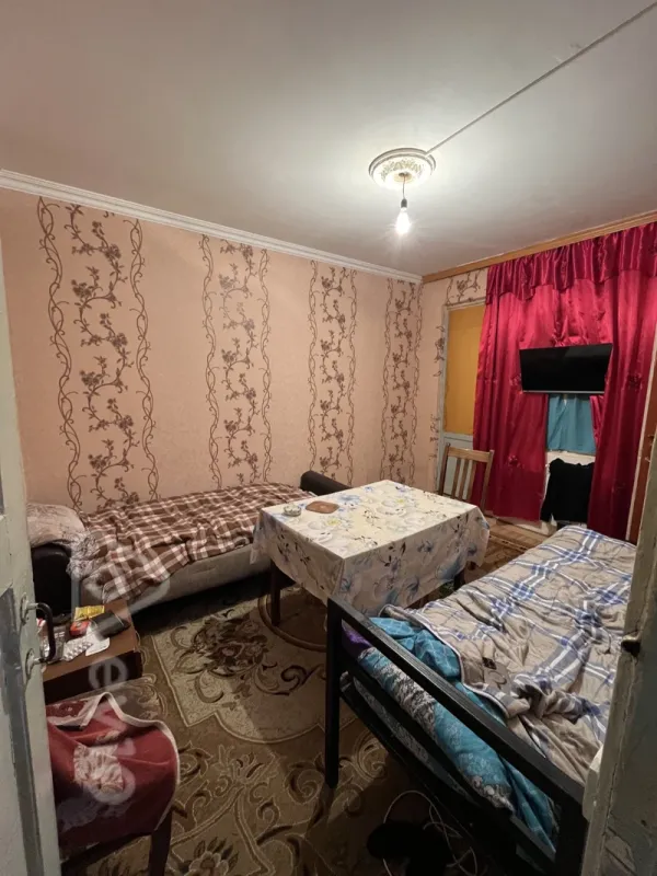 Satılır 2 otaqlı köhnə tikili 40 m²