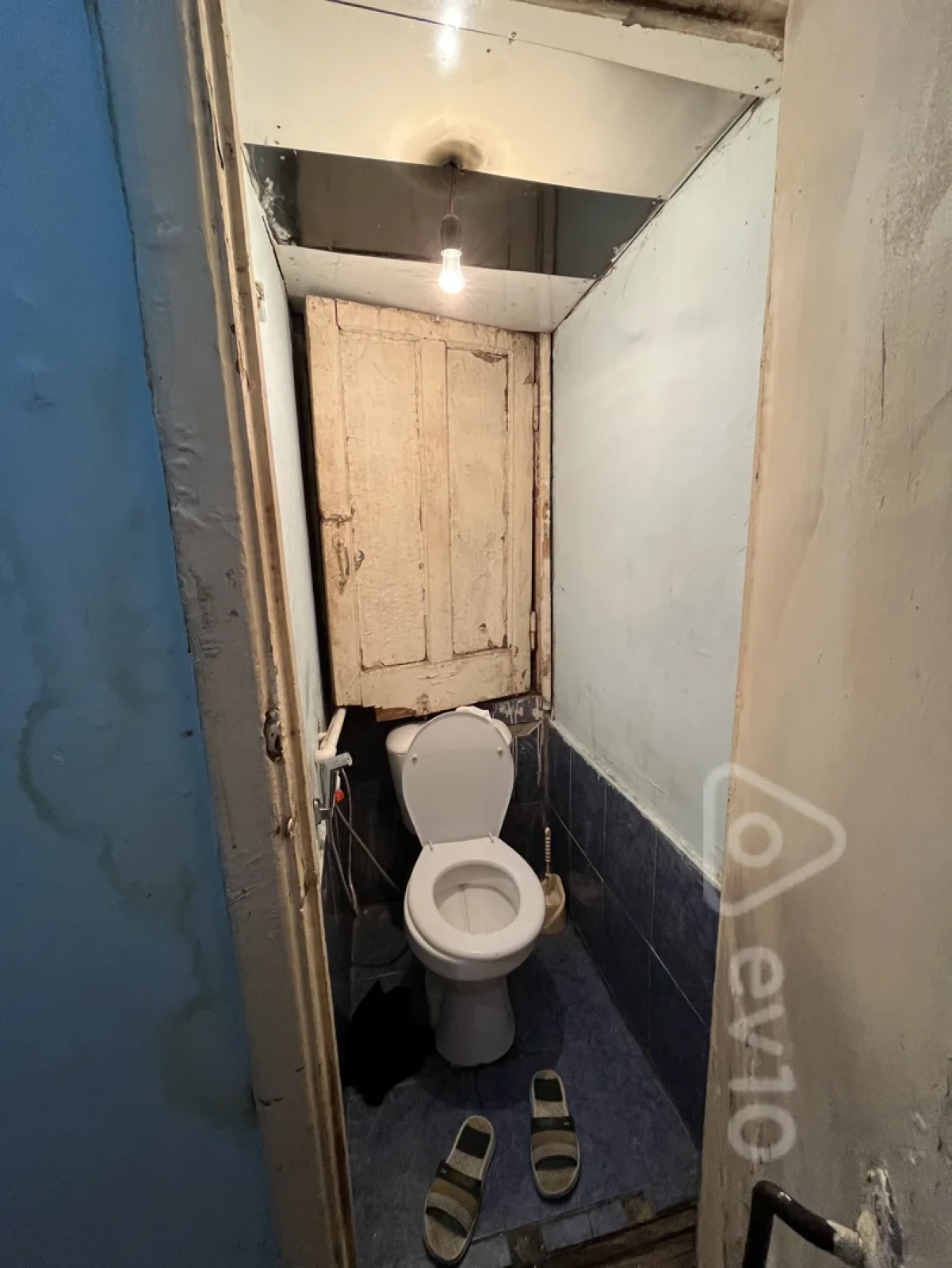 Satılır 2 otaqlı köhnə tikili 40 m²