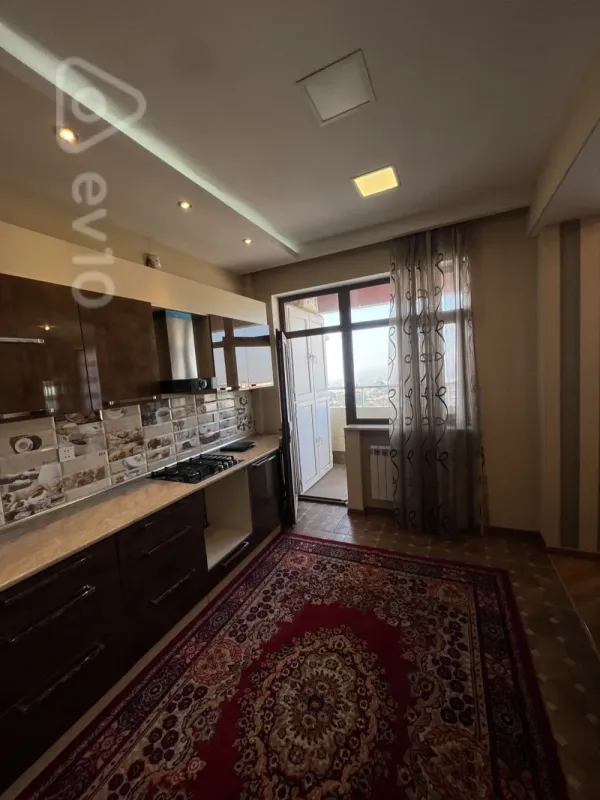 Satılır 3 otaqlı yeni tikili 135 m²