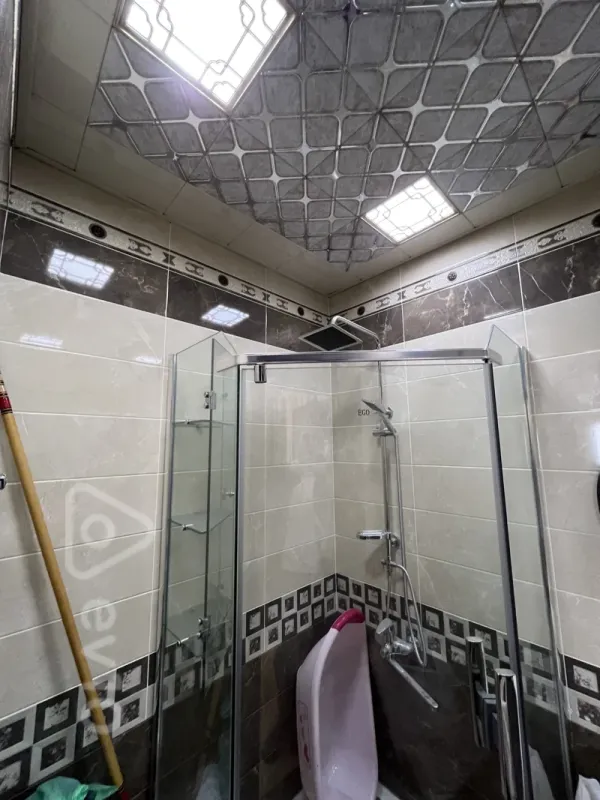 Satılır 3 otaqlı yeni tikili 135 m²