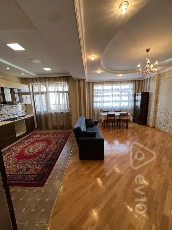 Satılır 3 otaqlı yeni tikili 135 m²