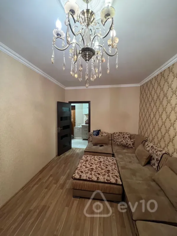 Kirayə verilir 2 otaqlı yeni tikili 68 m²