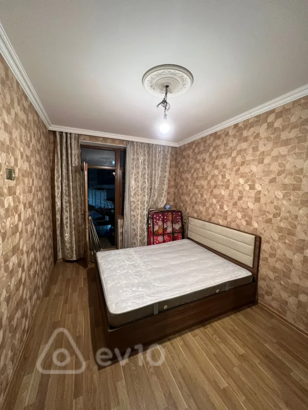 Kirayə verilir 2 otaqlı yeni tikili 68 m²