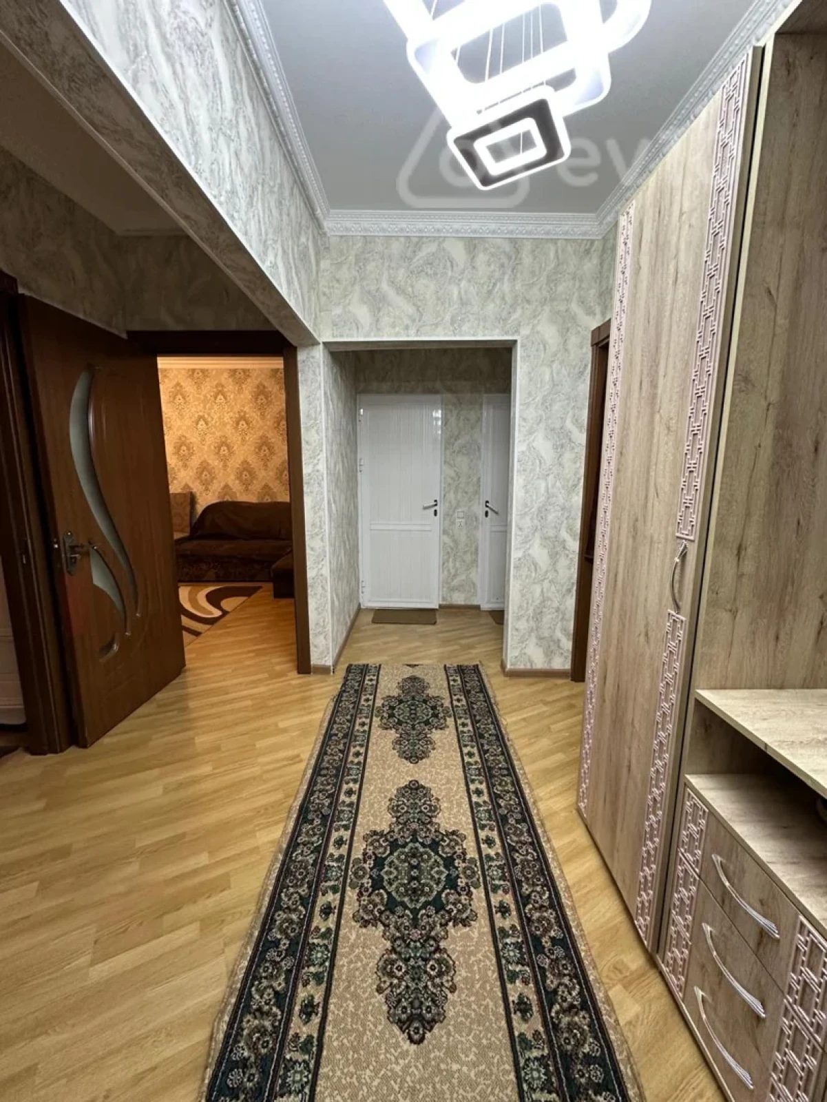 Kirayə verilir 3 otaqlı köhnə tikili 80 m²