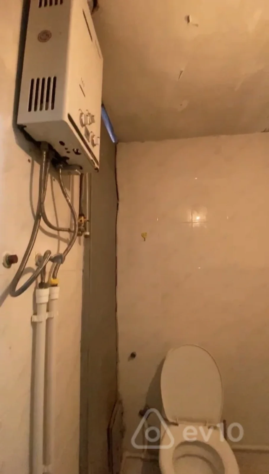 Kirayə verilir 2 otaqlı köhnə tikili 55 m²