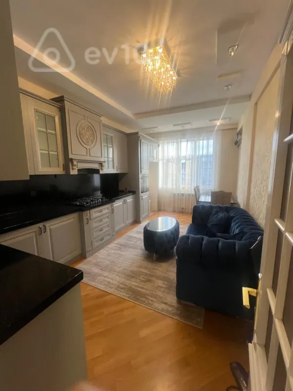 Satılır 3 otaqlı yeni tikili 130 m²