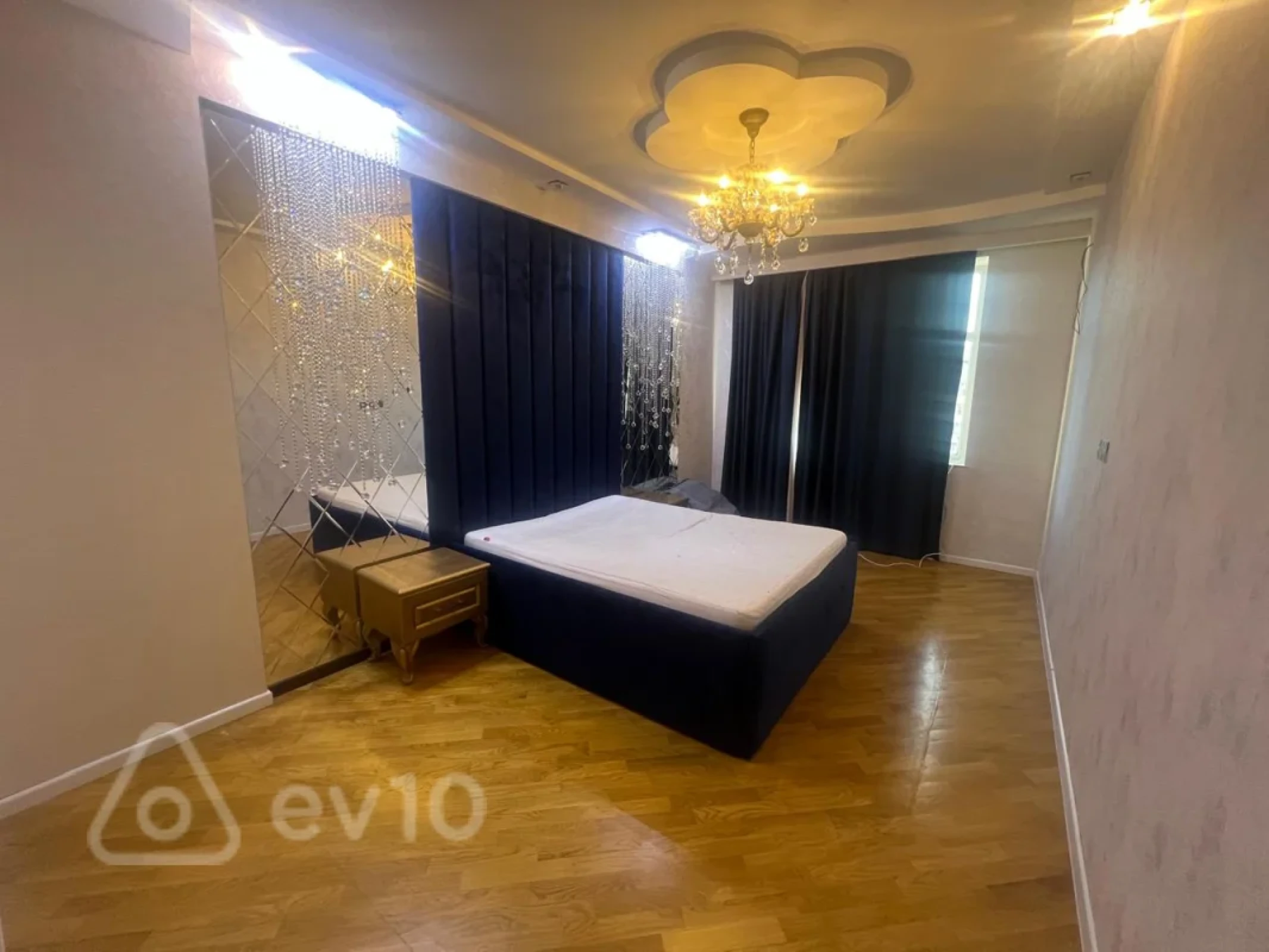 Satılır 3 otaqlı yeni tikili 130 m²