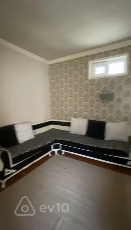 Kirayə verilir 2 otaqlı həyət evi 50 m²