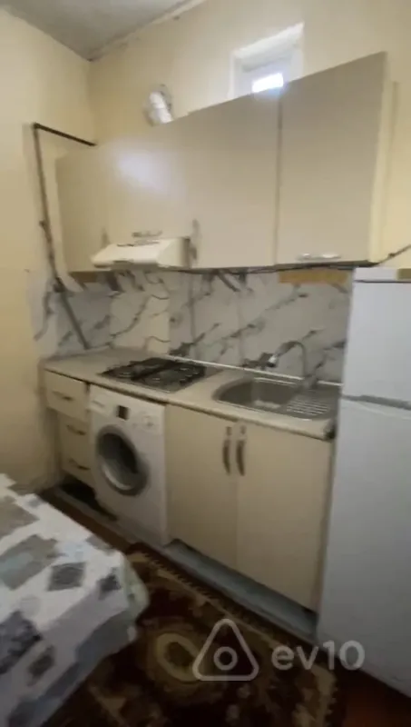 Kirayə verilir 2 otaqlı həyət evi 50 m²