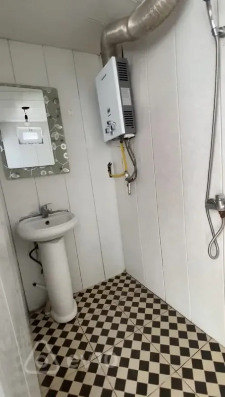 Kirayə verilir 2 otaqlı həyət evi 50 m²