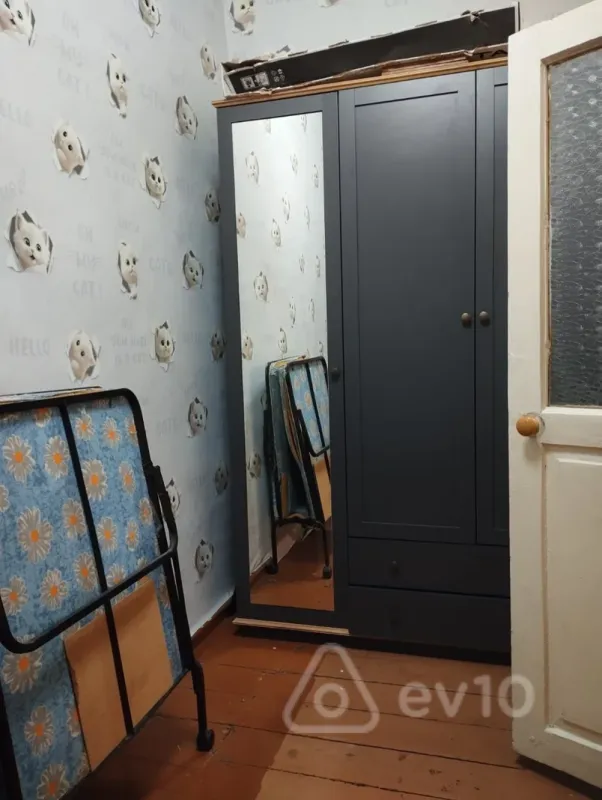 Kirayə verilir 3 otaqlı köhnə tikili 90 m²