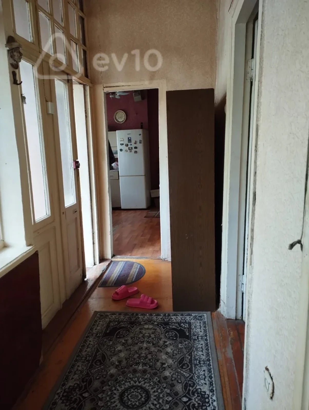 Kirayə verilir 3 otaqlı köhnə tikili 90 m²