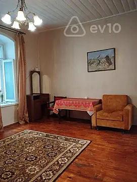 Kirayə verilir 3 otaqlı köhnə tikili 90 m² — Bakı, Səbail 3 otaq 90.00 m²