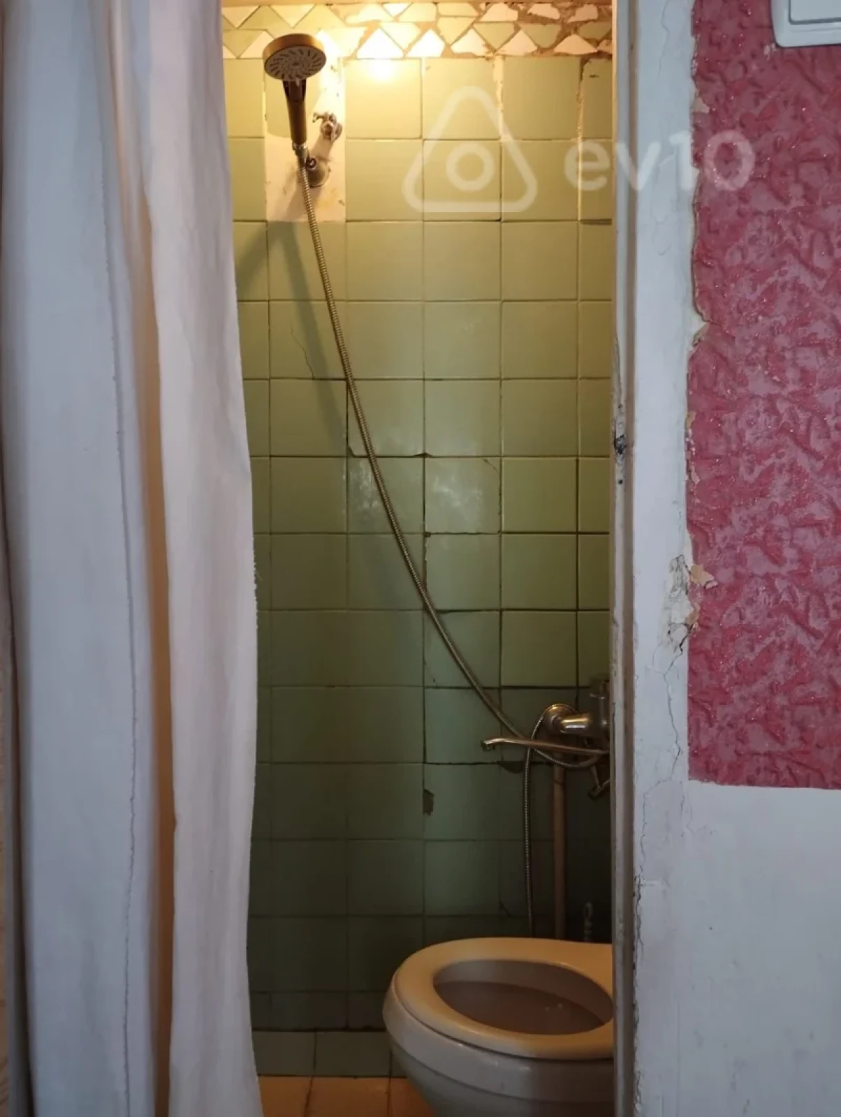 Kirayə verilir 3 otaqlı köhnə tikili 90 m²