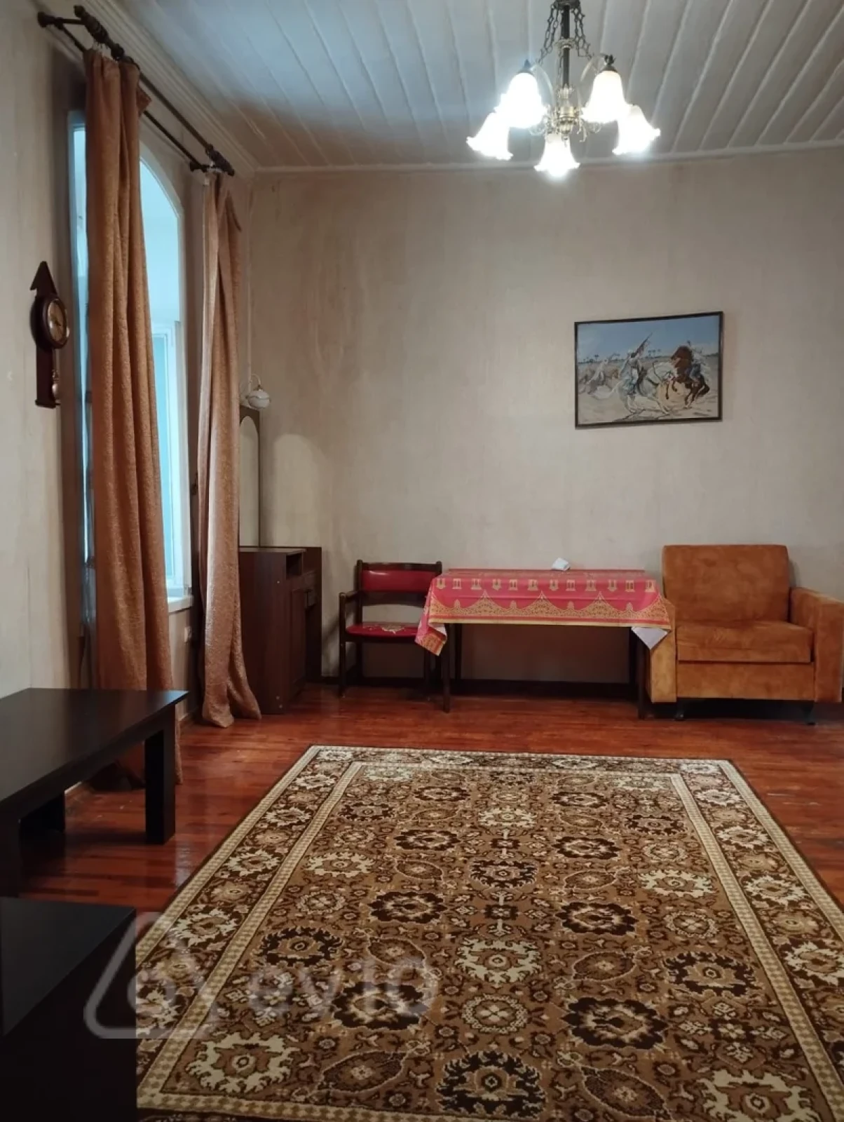 Kirayə verilir 3 otaqlı köhnə tikili 90 m²