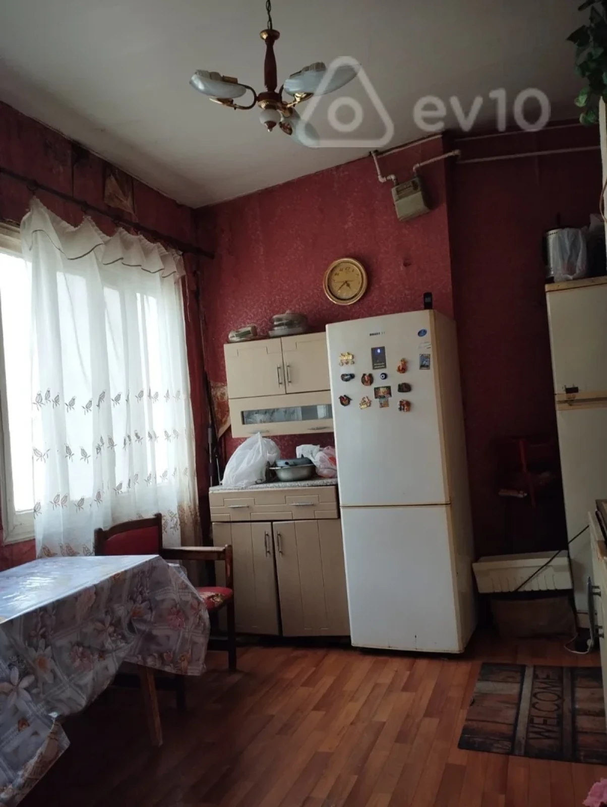 Kirayə verilir 3 otaqlı köhnə tikili 90 m²