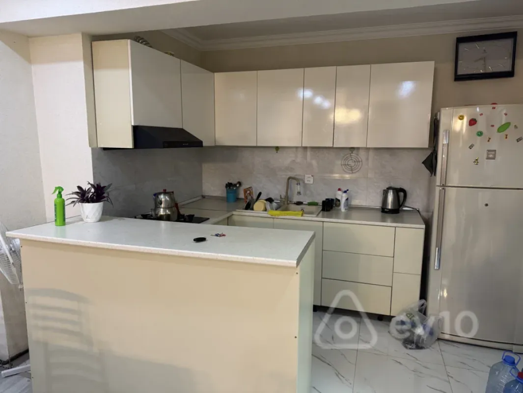 Kirayə verilir 3 otaqlı yeni tikili 96 m²