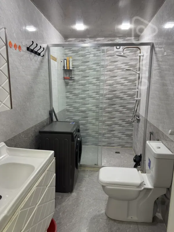 Kirayə verilir 3 otaqlı yeni tikili 96 m²