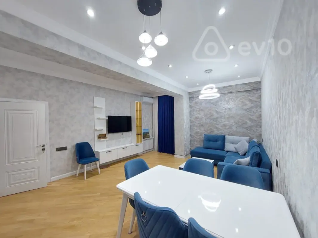 Satılır 2 otaqlı yeni tikili 65 m²