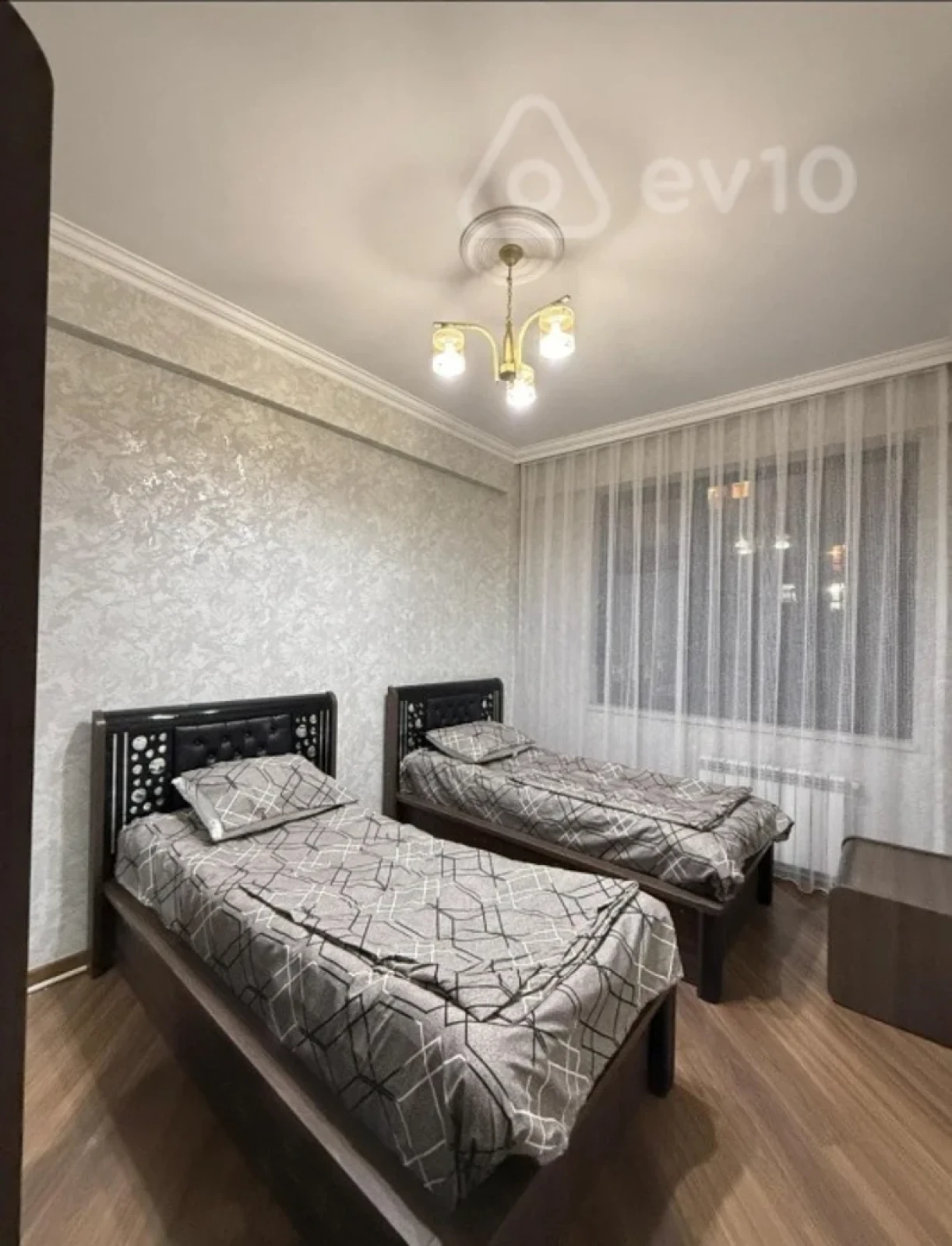 Kirayə verilir 3 otaqlı yeni tikili 95 m²